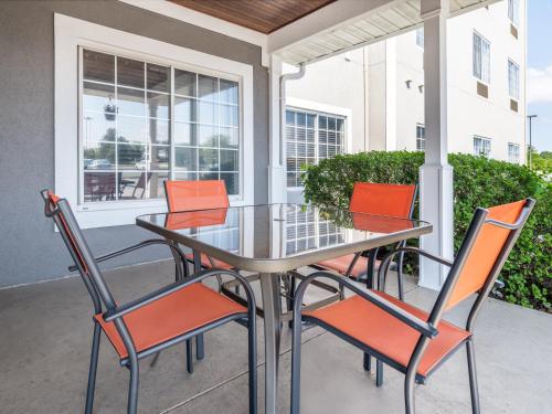 Létesítmények, Country Inn & Suites by Radisson, Toledo, OH in Maumee