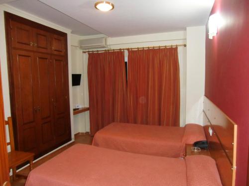 Hostal Villa - image 13