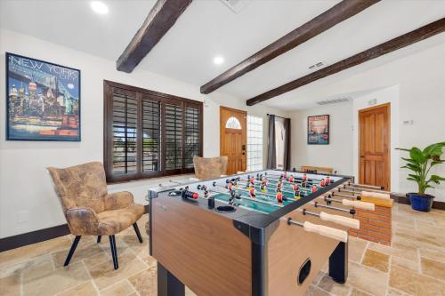 Luxury villa with pool and spa, Las Vegas (photo 6)