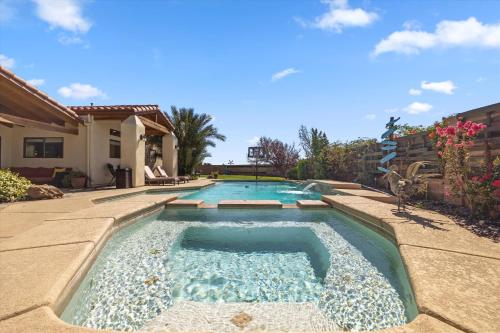 Luxury villa with pool and spa, Las Vegas (photo 10)