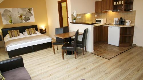 Gellény Lux Apartman - image 3