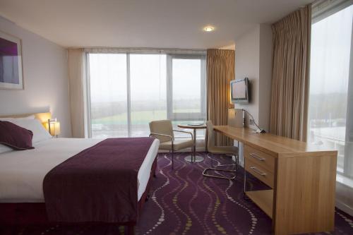 Double Room image 4