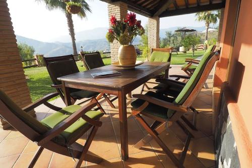 Villa el Pino: with Private Pool