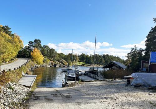 Unique house in Kopmannebro with fantastic lake plot