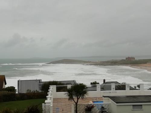 Surf View Apartments 4