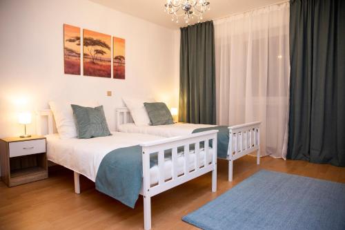 Große Wohnung, 100 qm mit Terrasse - Apartment - Alzenau in Unterfranken