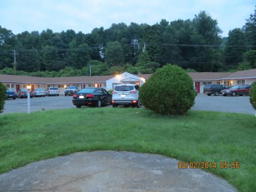 Cortland Motel - image 4