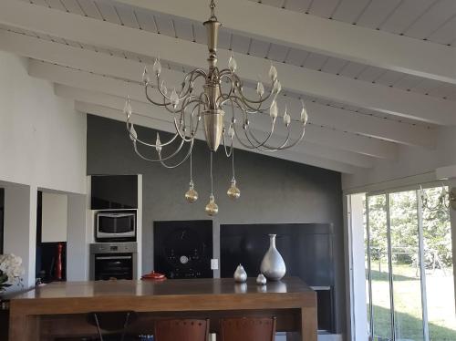 virtuve, CASA 6 A Malibú 3km del Aeropuerto Podes dejar tu auto (CASA 6 A Malibu 3km del Aeropuerto Podes dejar tu auto) in Villa Allende