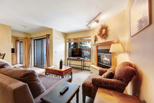 3 Bedroom Ski In Condo Only One Block From Historic Downtown, Shopping, Restaurants And Entertainment, in Breckenridge, USA