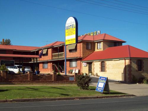 . Poet's Recall Motel