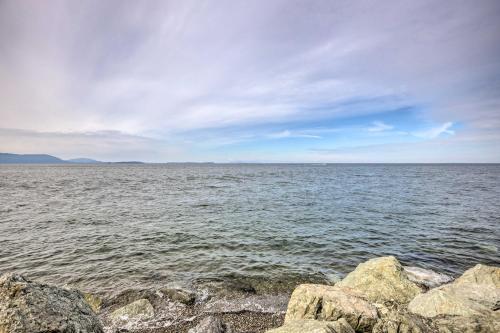 Oceanfront Ferndale Oasis with Fire Pit, Grill!