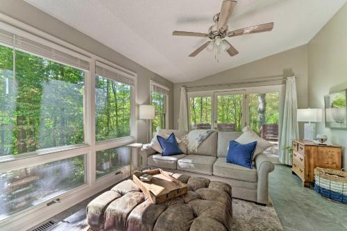Peaceful Moravian Falls Cabin Near Fishing! in Wilkesboro, USA