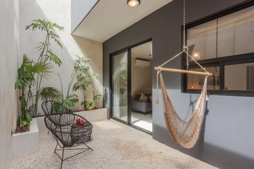 UJO Condo Boutique 3