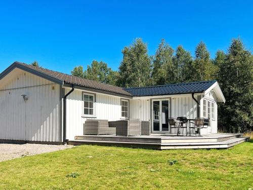 4 person holiday home in HÅCKSVIK-By Traum - Svenljunga
