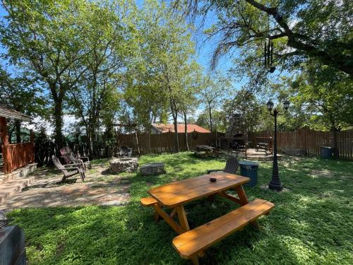 Carriage Inn - Cottage in Bandera (TX)