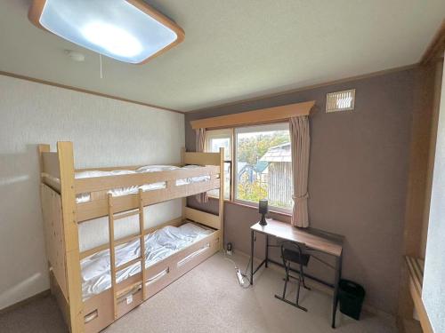 Basic Triple Room