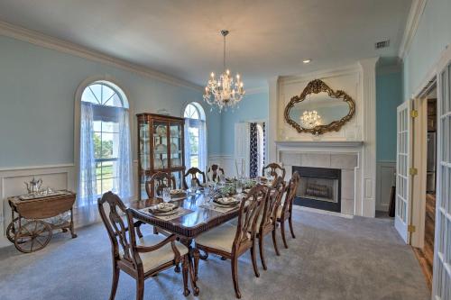 Patio and Covered Porch Spacious Bellevue Home! in Боуі