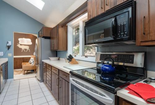 The Cedars Luxury Home At Windcliff Home - image 10