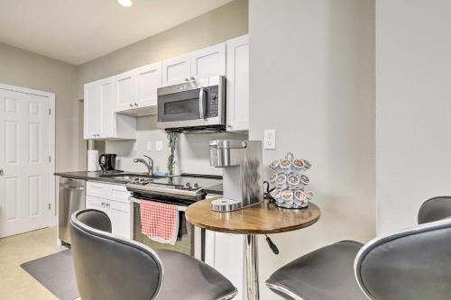 Bright Springfield Apartment with 2 Balconies! in Springfield (MA)