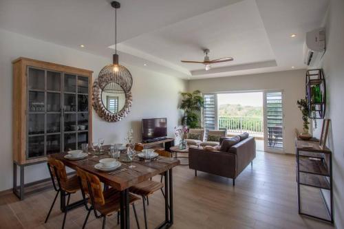 Casa4Rositas - Luxe Penthouse next to Blue Bay Golf & Beach!, Willemstad (zdjęcie 5)
