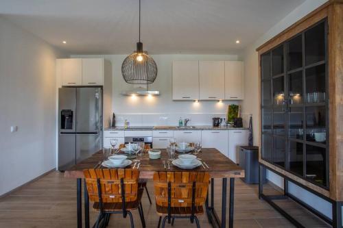 Casa4Rositas - Luxe Penthouse next to Blue Bay Golf & Beach!, Willemstad (zdjęcie 9)