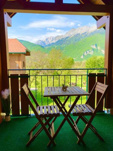 Erkély/terasz, LE NID DU BIRDIE, Giez, Proche du lac d’Annecy in Giez