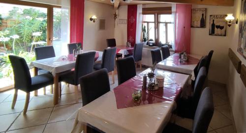 Restaurant, Pension Zur Schlummerstube in Guntersblum