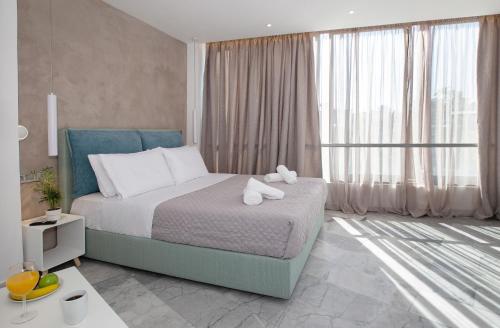 Iconic Athens Suites Room Type - Junior Suite