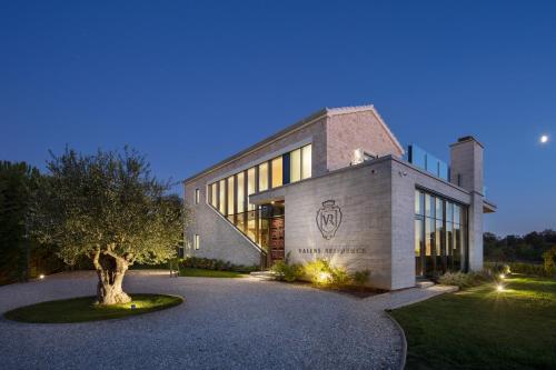Valens Residence