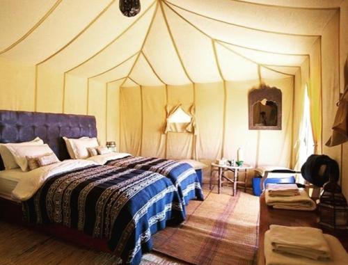 Sahara Luxury Tented Camp in Hasilabiedas