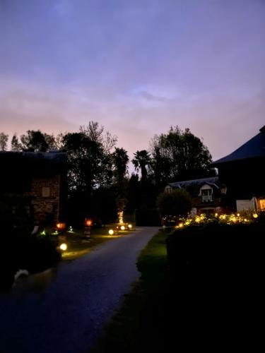 Villa de 8 chambres avec piscine privee jardin amenage et wifi a Haut de Bosdarros