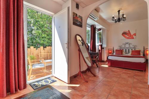 外部景觀, 全景酒店 (Le Panoramic Hotel) in 西梅茲