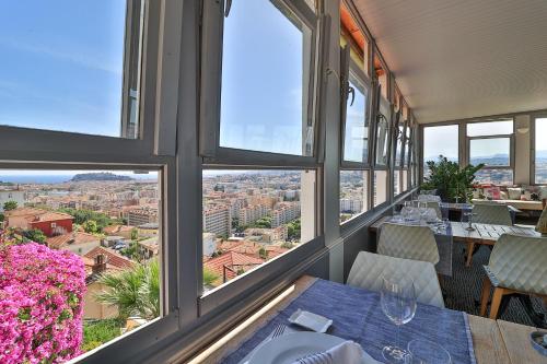 餐廳, 全景酒店 (Le Panoramic Hotel) in 西梅茲