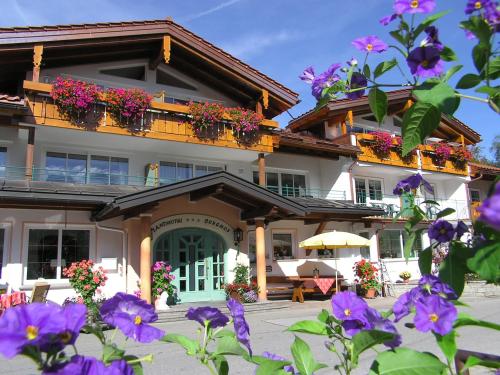 Landhotel Berghof - Hotel - Oberjoch-Hindelang