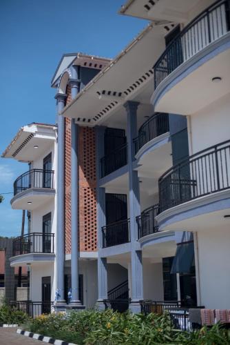 Zunanjost, Polo Apartments in Rubaga