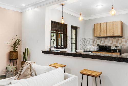 kuhinja, Polo Apartments in Rubaga