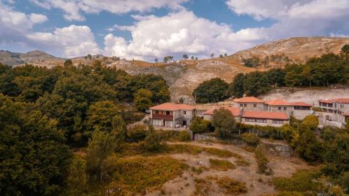 ทัศนียภาพภายนอกโรงแรม, Casa dos Peliteiros in วัลโดเซนเด