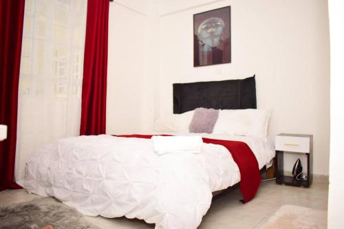 Rorot 2 bdrm stay located Annex home away(bright) in Eldoret