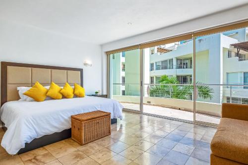 Condominio Nitta Unit 304 in Nuevo Vallarta , Mexico