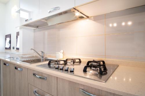 Beverly Park Residence - image 5