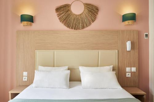 The Originals City Hôtel Parisiana Paris Gare de l'Est (Inter-Hotel) - image 5