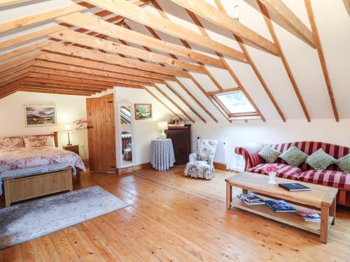 Mrs Delaney's Loft Clonmel - image 2