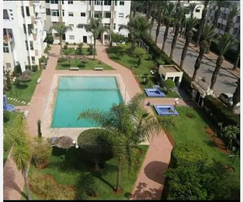 Superbe appartement avec piscine in 모하메디아