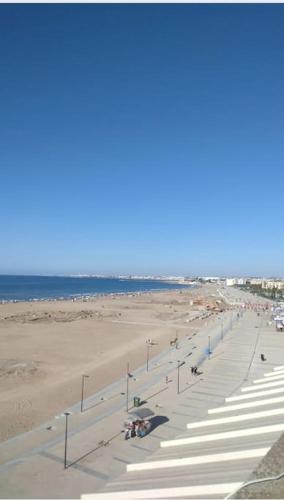 Superbe appartement avec piscine in 모하메디아