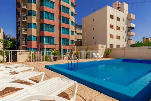 Swimming pool, Millennium Inn Mendoza in Mendoza City Center