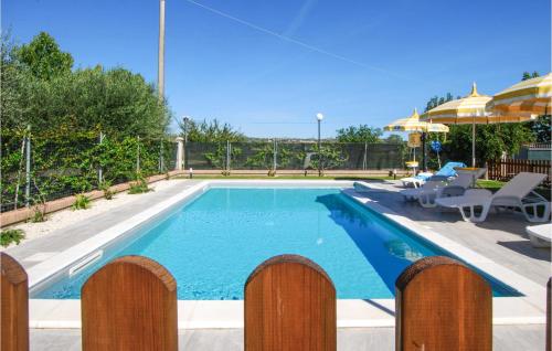 Awesome home in Corridonia with WiFi, 2 Bedrooms and Outdoor swimming pool - Corridonia