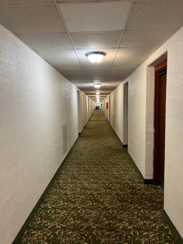 Posh Inn & Suites