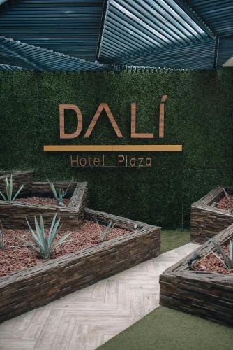 401887936 Hotel Dali Plaza Ejecutivo