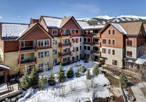 Luxury 4 Bedroom Condo On Main Street In Downtown Breckenridge