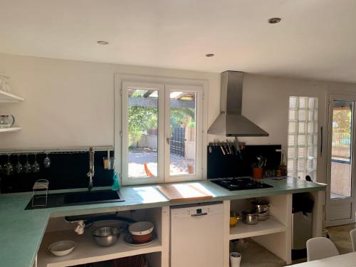 廚房, Joli gîte chic et cosy entre mer et Narbonne (Joli gite chic et cosy entre mer et Narbonne) in 納博訥